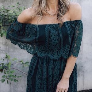 Women Elegant Off-Shoulder Lace Dress in Green long gown wedding dress